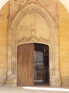 Entrée d'Eglise à Créon, Gironde
