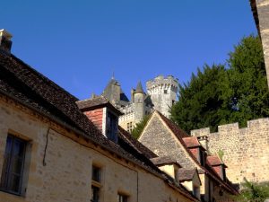 Monfort château vu du village